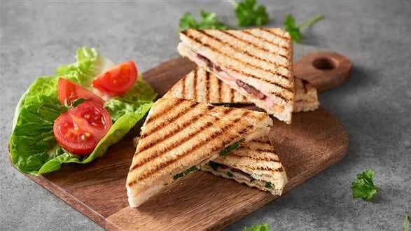 Croque monsieur z serem gouda