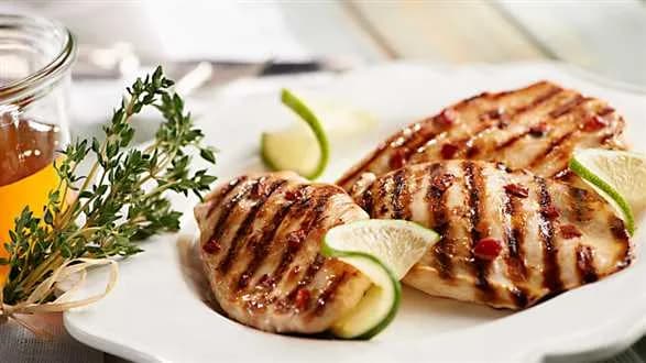 Piersi kurczaka w marynacie jogurtowo-pomarańczowej