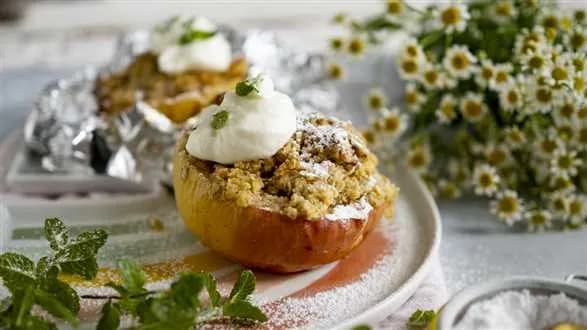 Jabłka pod wegańską kruszonką