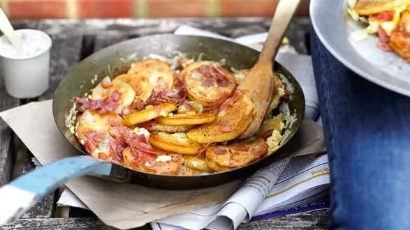 Ziemniaki z patelni - smażone z jajkiem