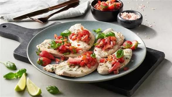 Indyk z salsą truskawkową