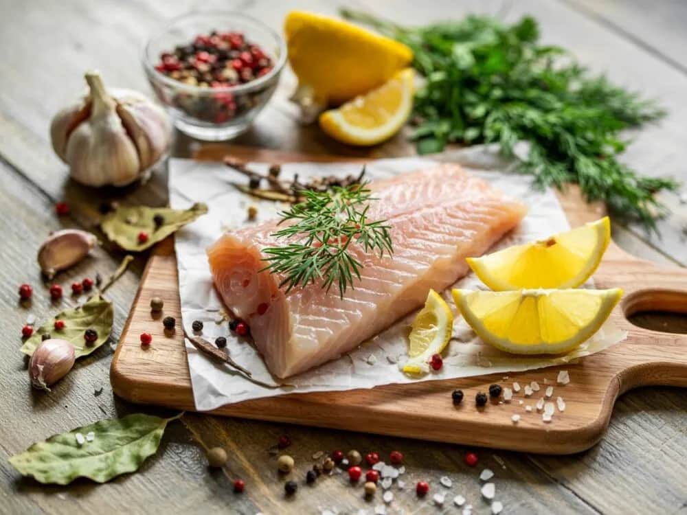 Jakie zioła do ryby z piekarnika, aby uzyskać wyjątkowy smak?