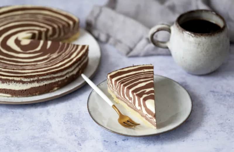 Pyszne ciasto zebra z serem - prosty przepis na wyjątkowy deser